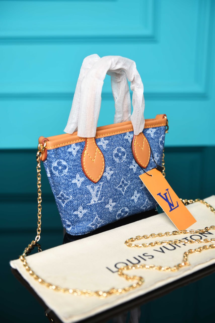 LOUIS VUITTON — Sacs Femme