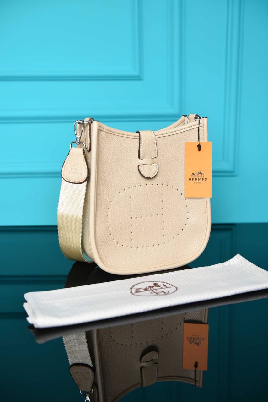 HERMÈS — Bags Women