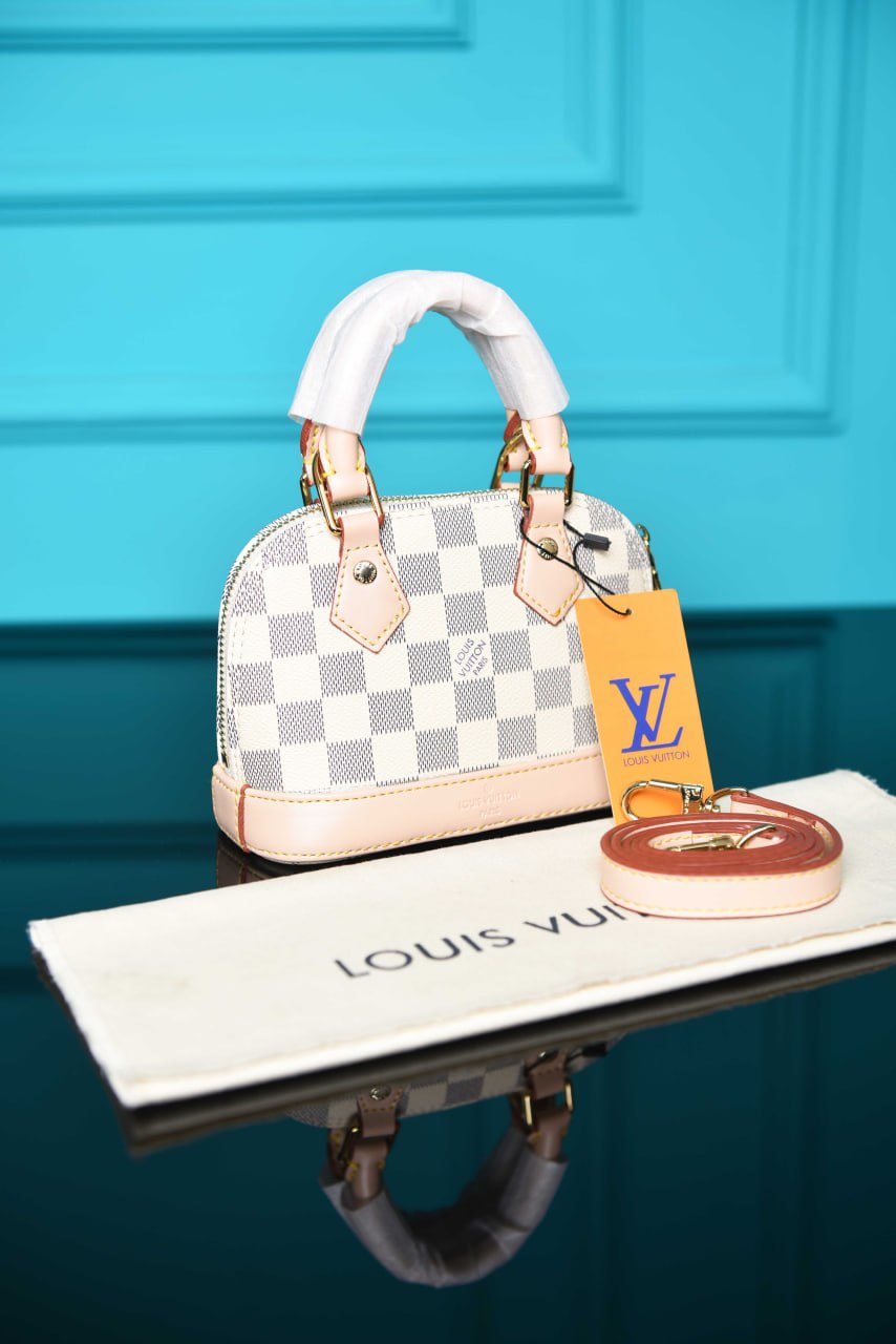 LOUIS VUITTON — Bags Women