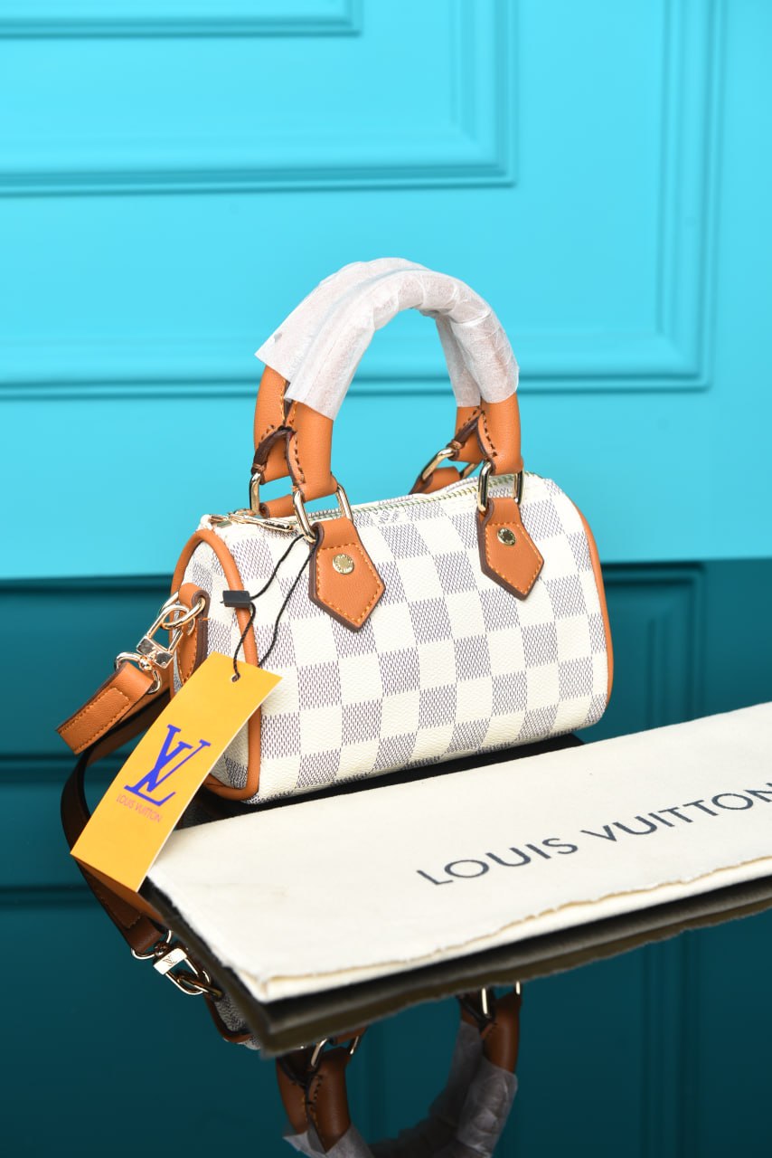 LOUIS VUITTON — Sacs Femme