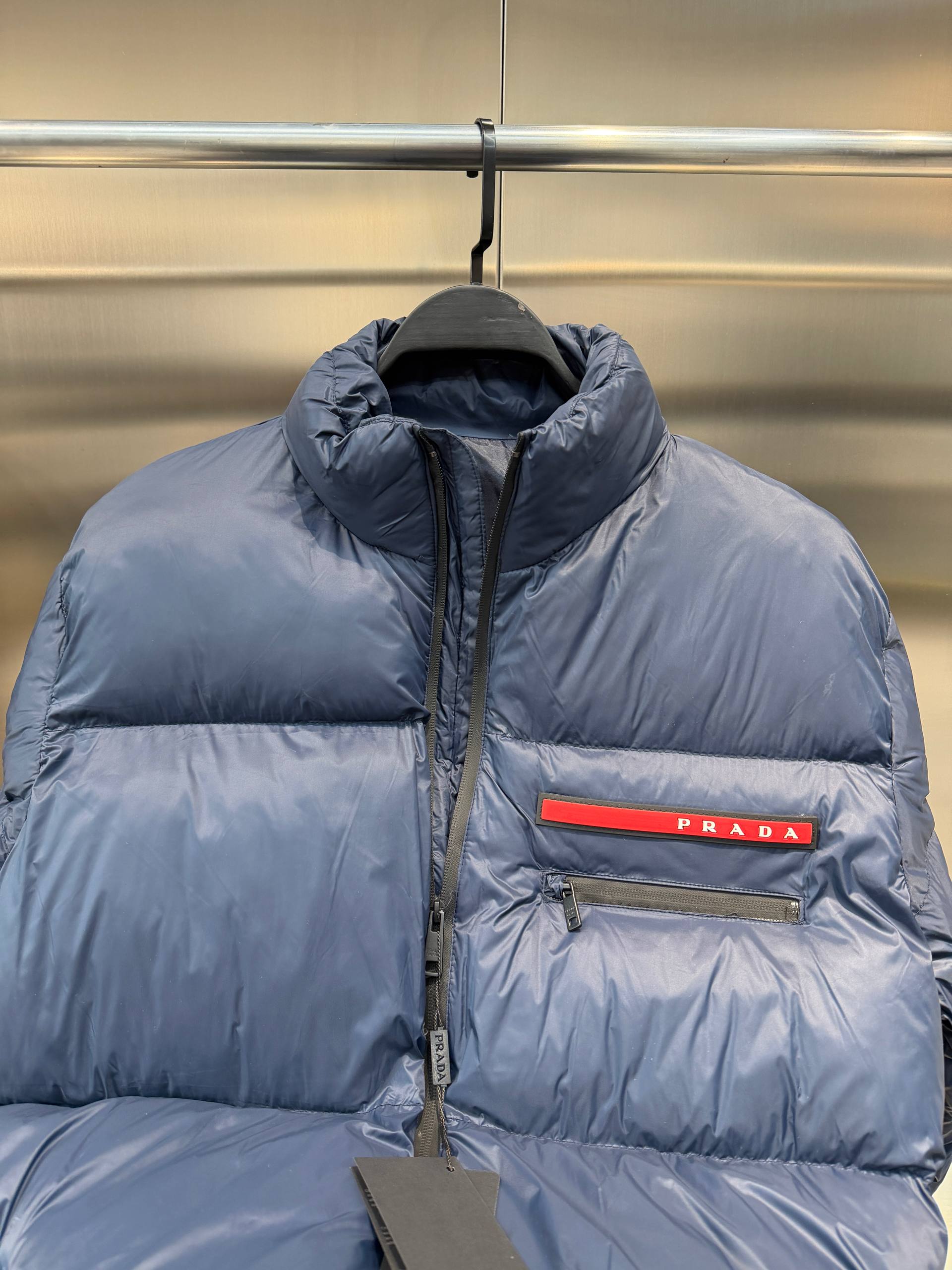 PRADA — Mäntel & Jacken Herren, Detail 1