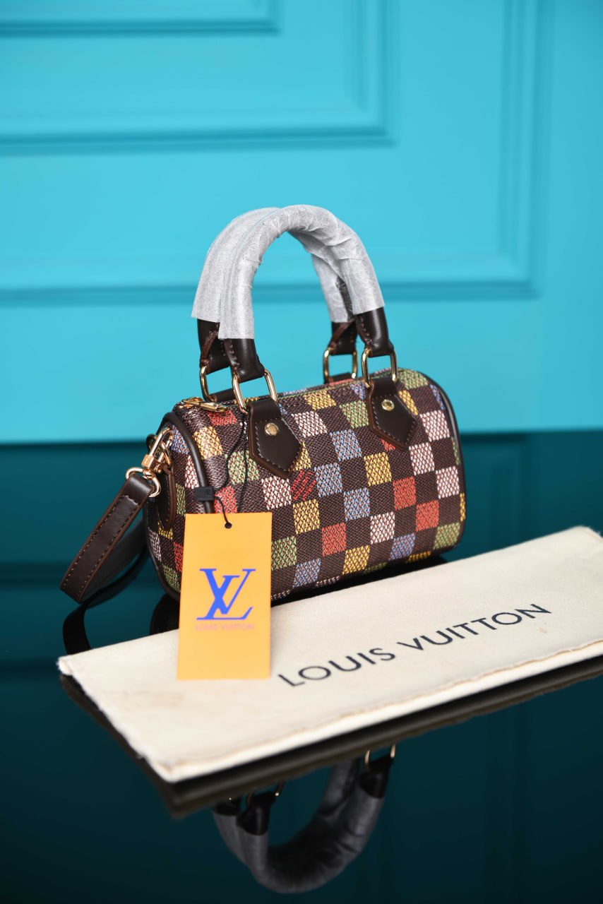 LOUIS VUITTON — Bags Women