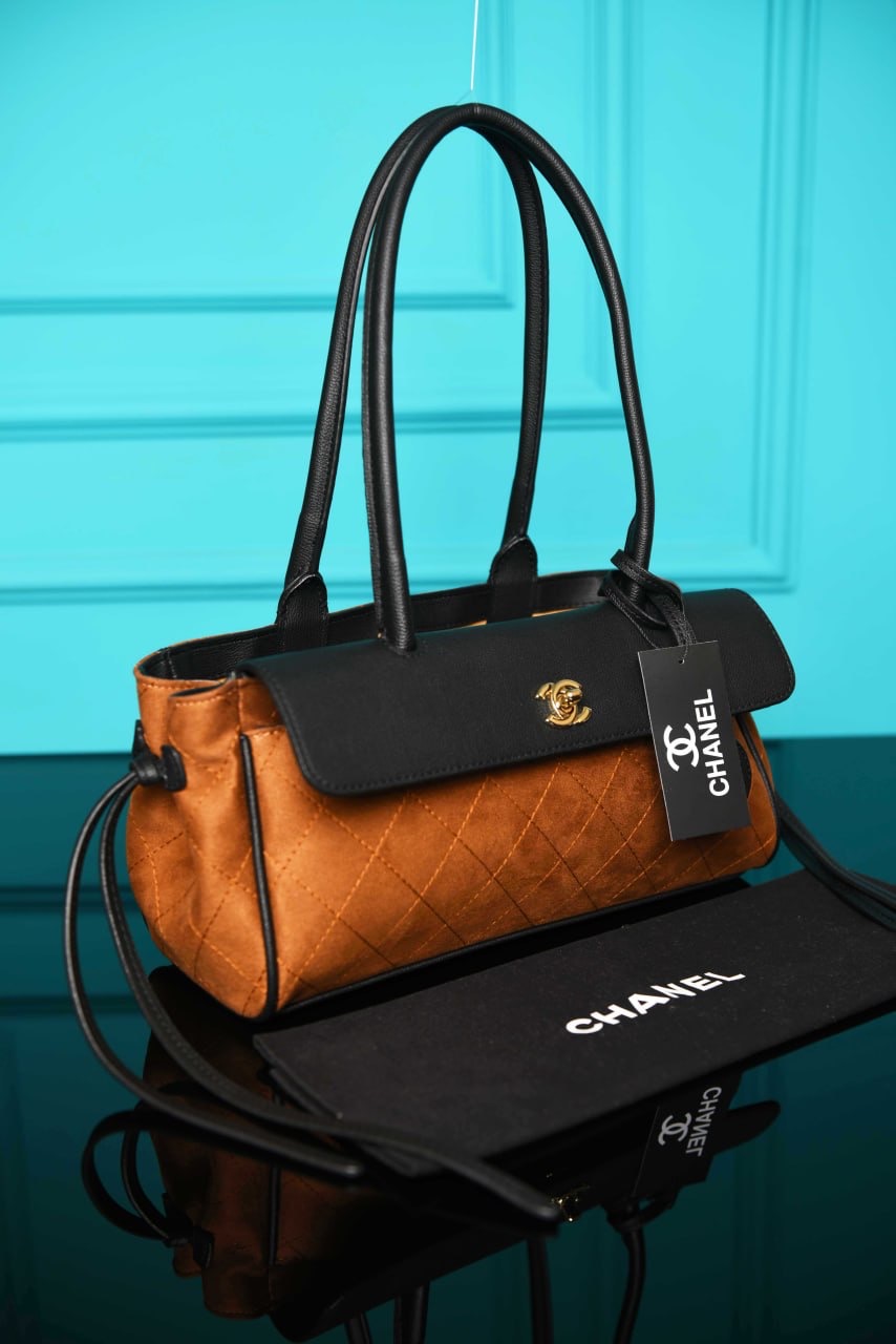 CHANEL — Taschen Damen