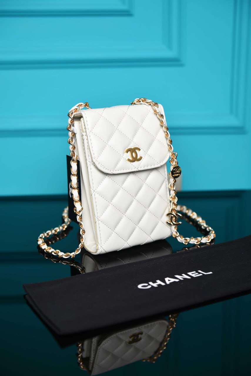 CHANEL — Taschen Damen