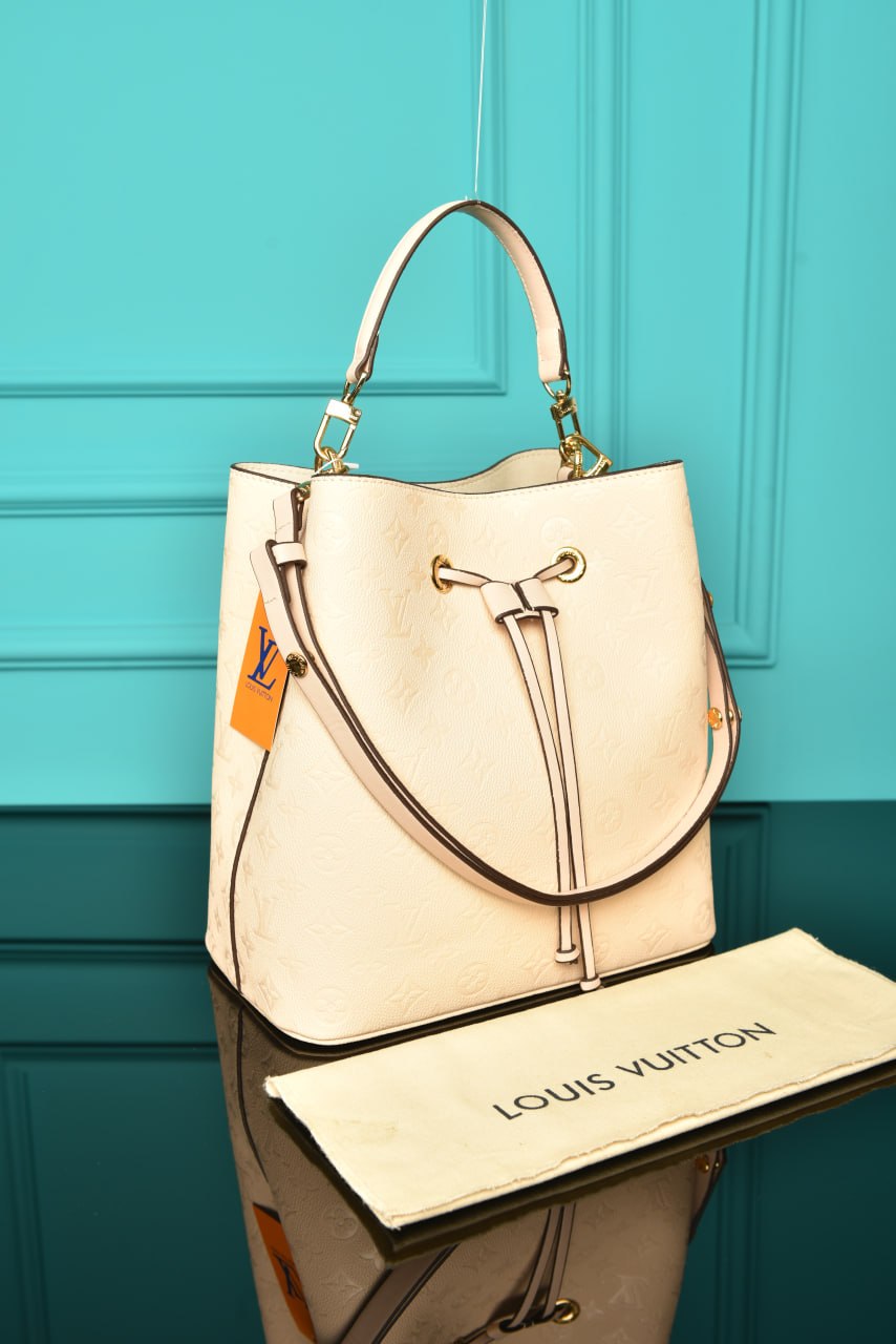 LOUIS VUITTON — Bolsos Mujer