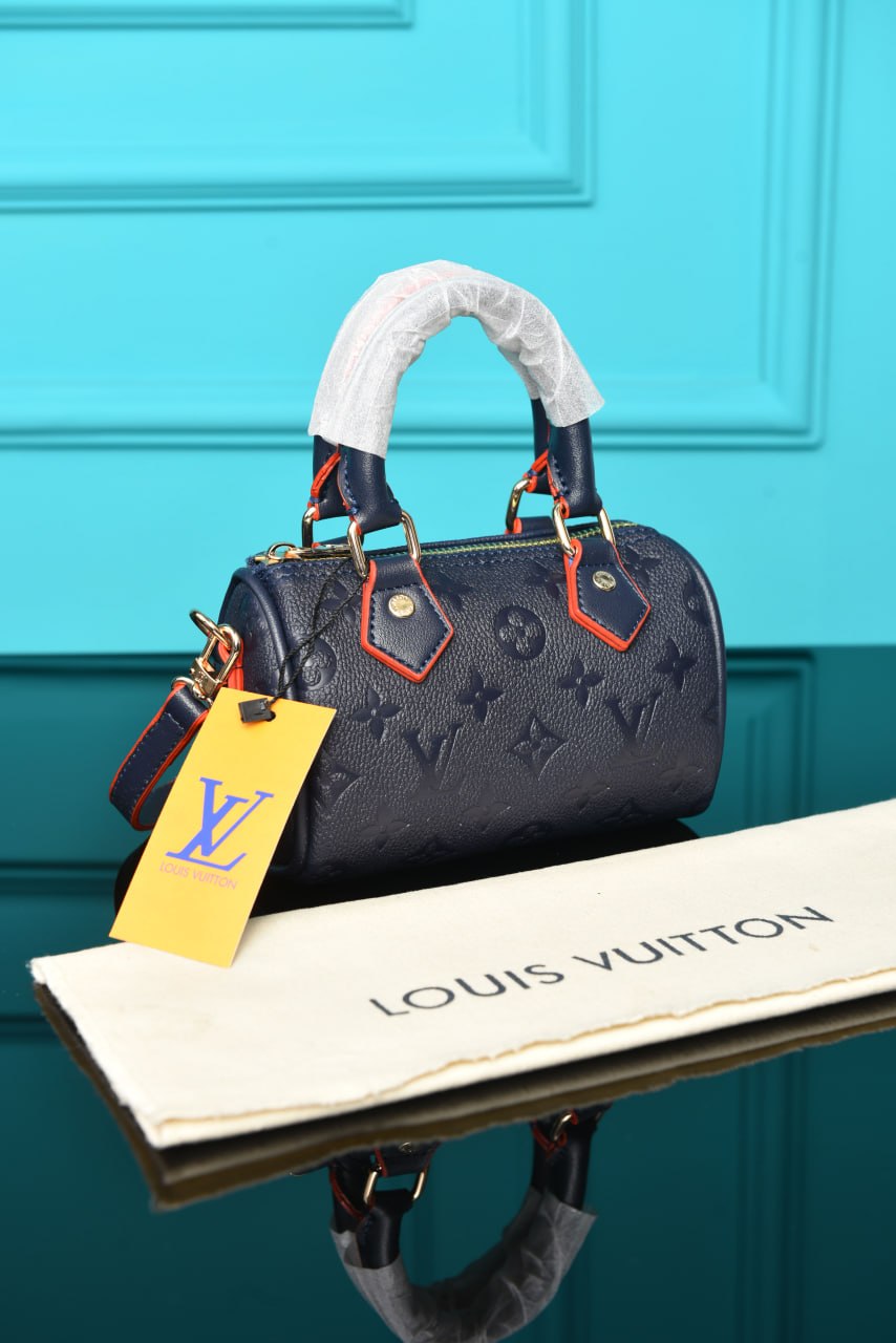 LOUIS VUITTON — Bags Women